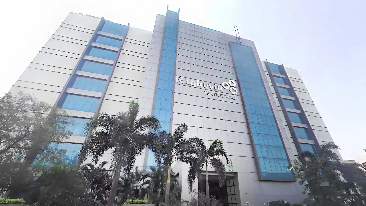 Raghuvir Textile Mall Surat front view
