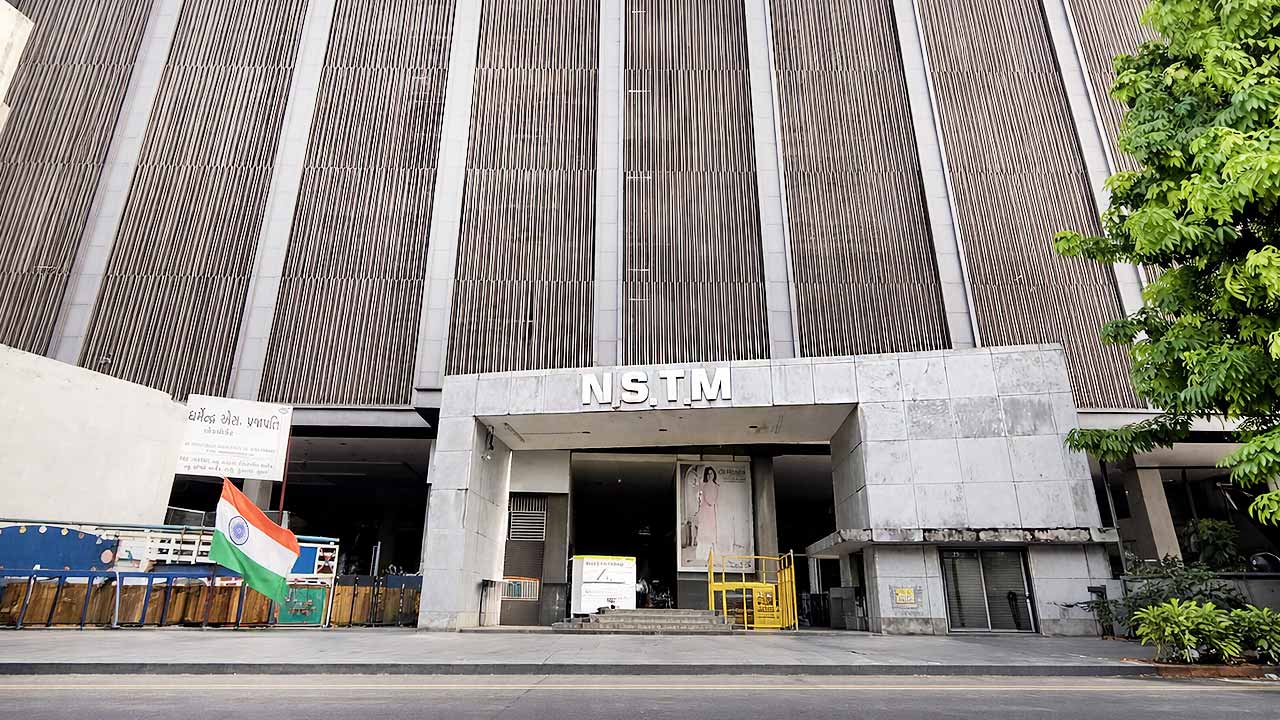 New Sardar Trader’s Market NSTM building near Sahara Darwaja, Surat